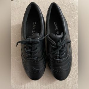 Women’s Capezio Roxy Tap Shoes. Size 6